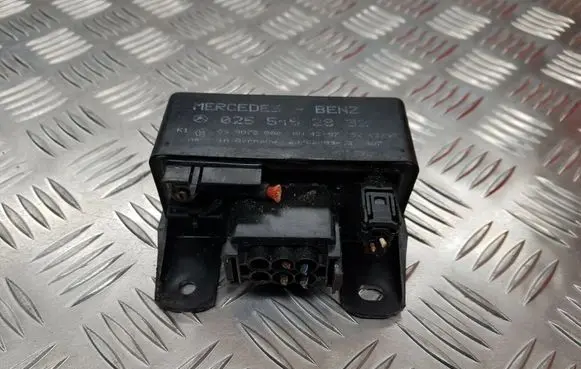 Mercedes-Benz Sprinter W901 W902 W903 W904 Glow plug pre-heat relay 0255152832