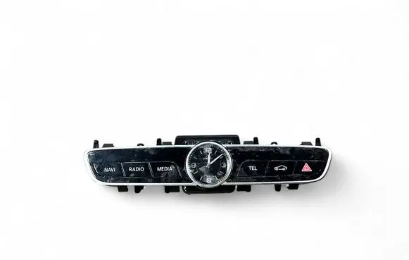 Mercedes-Benz E W238 Head unit multimedia control A2139056508 14883443M SW150701