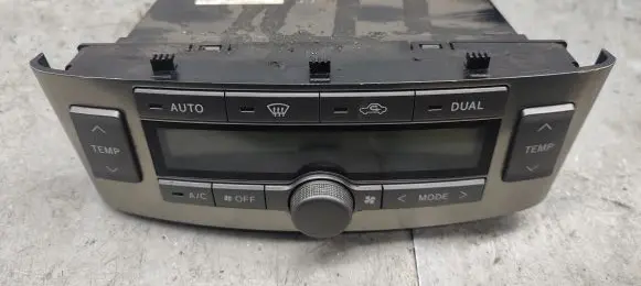 Toyota Avensis T250 Climate control unit 5590005271
