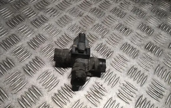 Mercedes-Benz Vito Viano W447 Coolant heater control valve A0005062864 0005062864