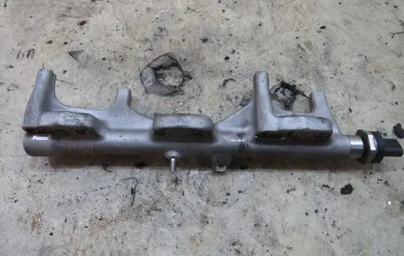 Mini One - Cooper F56 F55 Fuel main line pipe 14018510