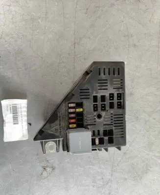 Volvo XC90 Fuse module 31398002