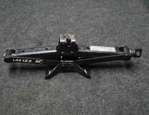 Mitsubishi Lancer Lift Jack 