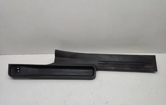 Chrysler Grand Voyager V Front sill trim cover P0ZR37XDVAC 48688214