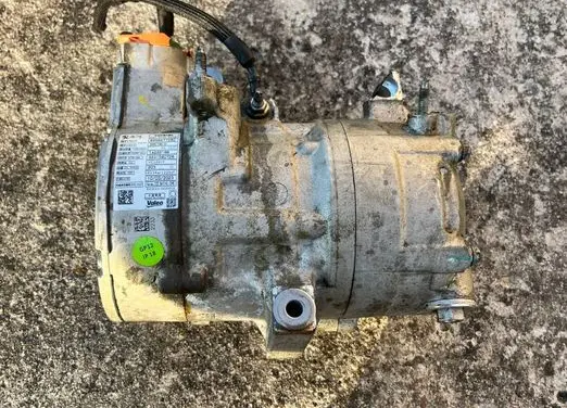 Jeep Avenger Air conditioning (A/C) compressor (pump) 9856677280