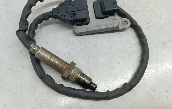 Mercedes-Benz GLE AMG (W166 - C292) Lambda probe sensor A0009052310 0009052310