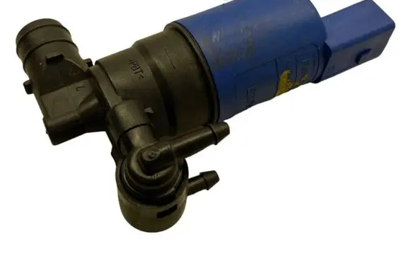 Volvo V60 Windscreen/windshield washer pump AV6113K082AA