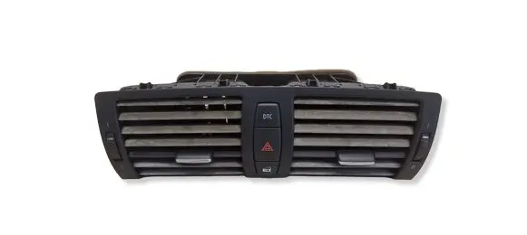 BMW 1 E81 E87 Dash center air vent grill 7059189
