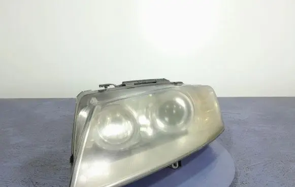 Audi A8 S8 D3 4E Headlight/headlamp 4E0941029BR