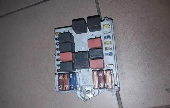 Alfa Romeo 147 Fuse module 46558760 24602