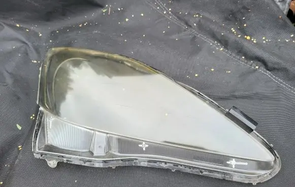 Lexus IS 220D-250-350 Headlight lense 
