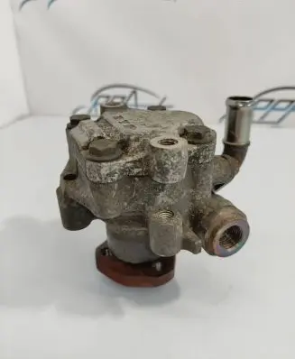 Volkswagen Sharan Power steering pump 3A674AA