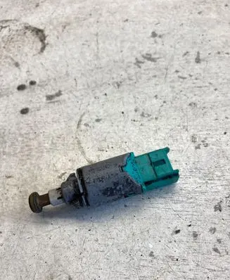 Renault Scenic II - Grand scenic II Brake pedal sensor switch 8200168240b