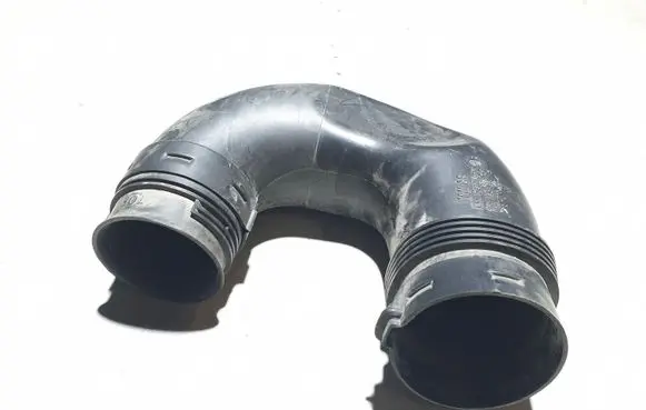 Volkswagen Touran II Air intake hose/pipe 1K0129618BQ