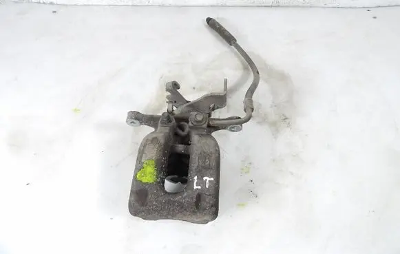 Opel Mokka X Rear brake caliper