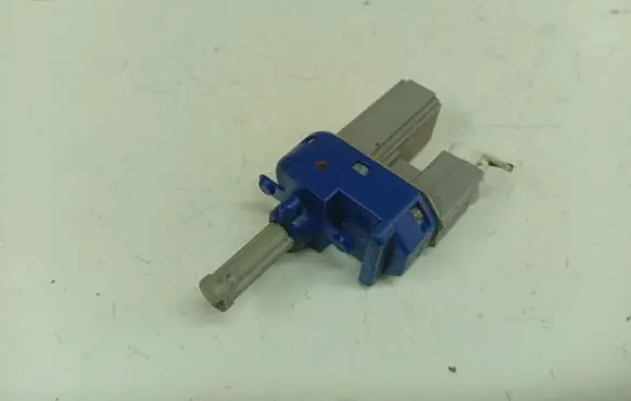Mazda 3 II Brake pedal sensor switch