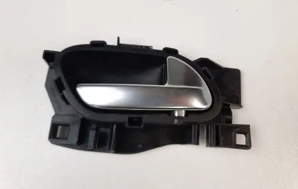 Citroen DS3 Front door interior handle 