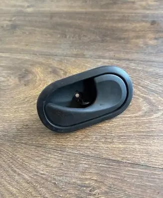 Renault Master III Front door interior handle 21029310580