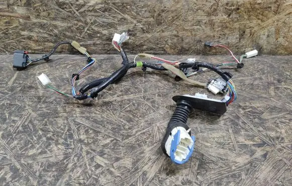 Mazda 5 Front door wiring loom CC4367190B
