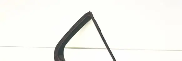 Lexus IS 220D-250-350 Rear vent window glass 43R005834 D0T23 NSGM3108