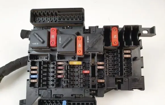 Mini One - Cooper F56 F55 Fuse module 9270356 9360501 9270354
