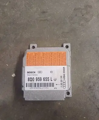 Audi A4 S4 B5 8D Airbag control unit/module 8D0959655L 003080061YVD