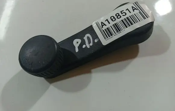 Volkswagen Polo IV 9N3 Front door window winding handle 6q0837581A