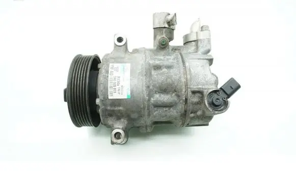 Volkswagen Golf VI Air conditioning (A/C) compressor (pump) 5N0820803