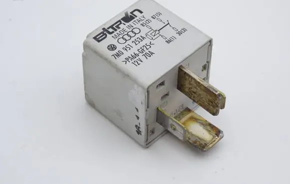 Volkswagen Golf IV Other relay 7M0951253A