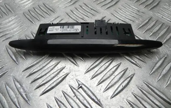 Mercedes-Benz SL R231 Parking PDC sensor display screen A1725420123 T7028