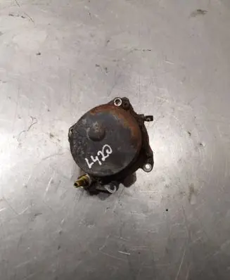 Opel Insignia A Vacuum pump