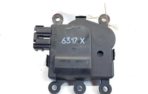 Mazda 3 II Air flap motor/actuator 