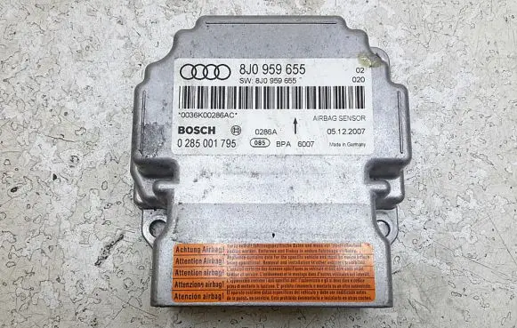 Audi TT TTS Mk2 Airbag control unit/module 8J0959655
