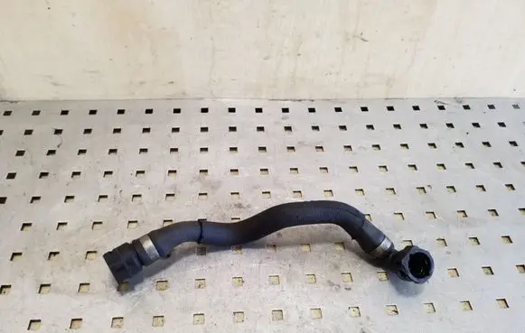 BMW X5 E70 Engine coolant pipe/hose