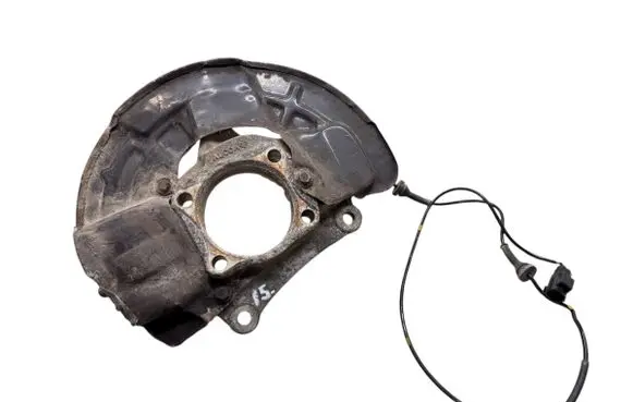 Volvo V70 Front wheel hub 9461944