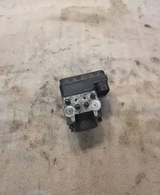 Toyota RAV 4 (XA20) ABS Pump 89541