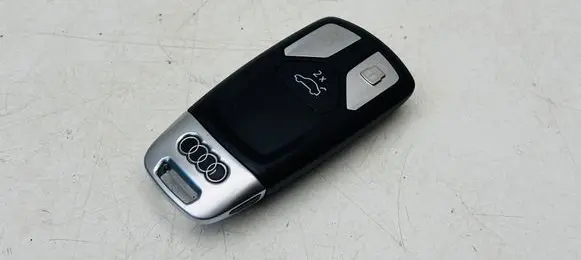 Audi A5 Ignition key/card