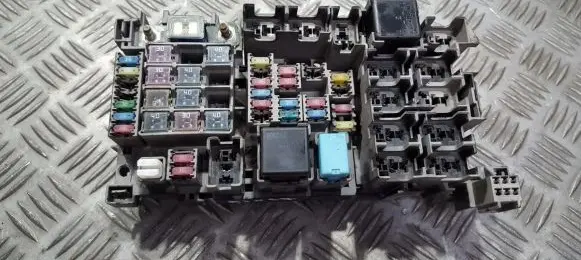 Fuse box set