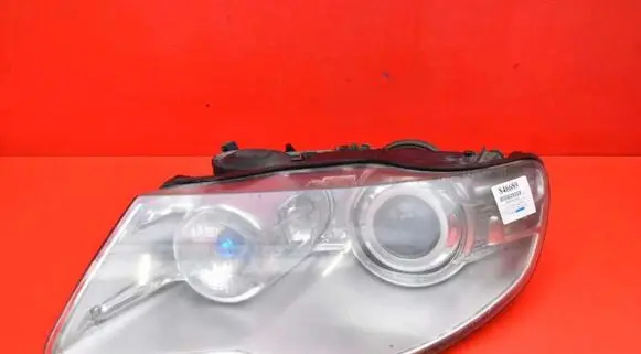 Volkswagen Touareg I Headlight/headlamp