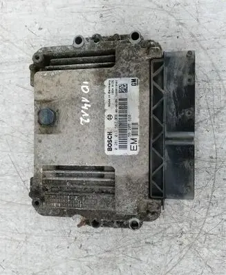Opel Zafira B Engine control unit/module ECU 552056200281013567