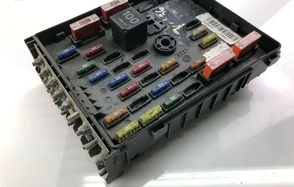 Volkswagen PASSAT CC Other control units/modules 30937125 S361