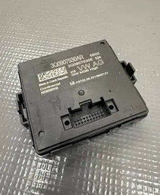 Skoda Fabia Mk4 (6VA) Gateway control module 3Q0907530E 3Q0907530AR A2C0903570150