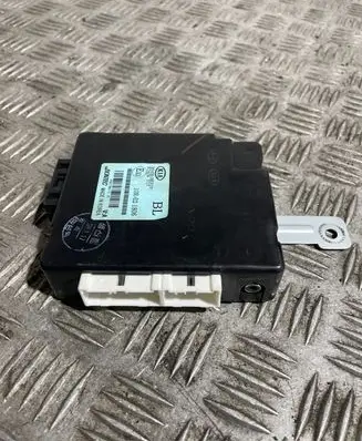 KIA Sorento Other control units/modules 954003E310 10R021806 S501700173
