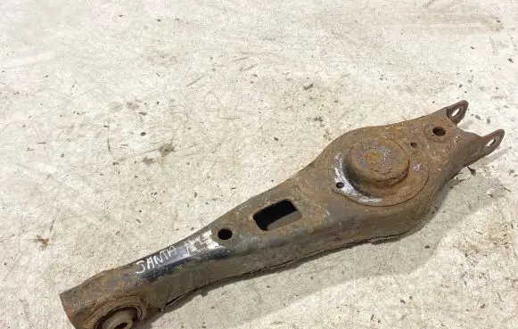 Hyundai Santa Fe Rear upper control arm/wishbone