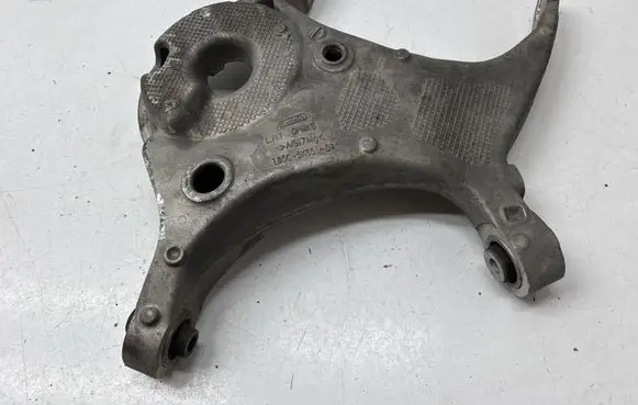 Ford Explorer VI Rear upper control arm/wishbone LB5C5K651B