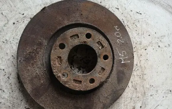 Mazda 5 Front brake disc