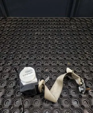 Rear seatbelt