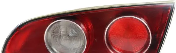 Tailgate rear/tail lights