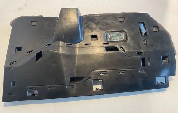 Dashboard lower bottom trim panel