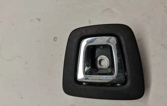 BMW 7 G11 G12 Tie down hook / loop 7348517